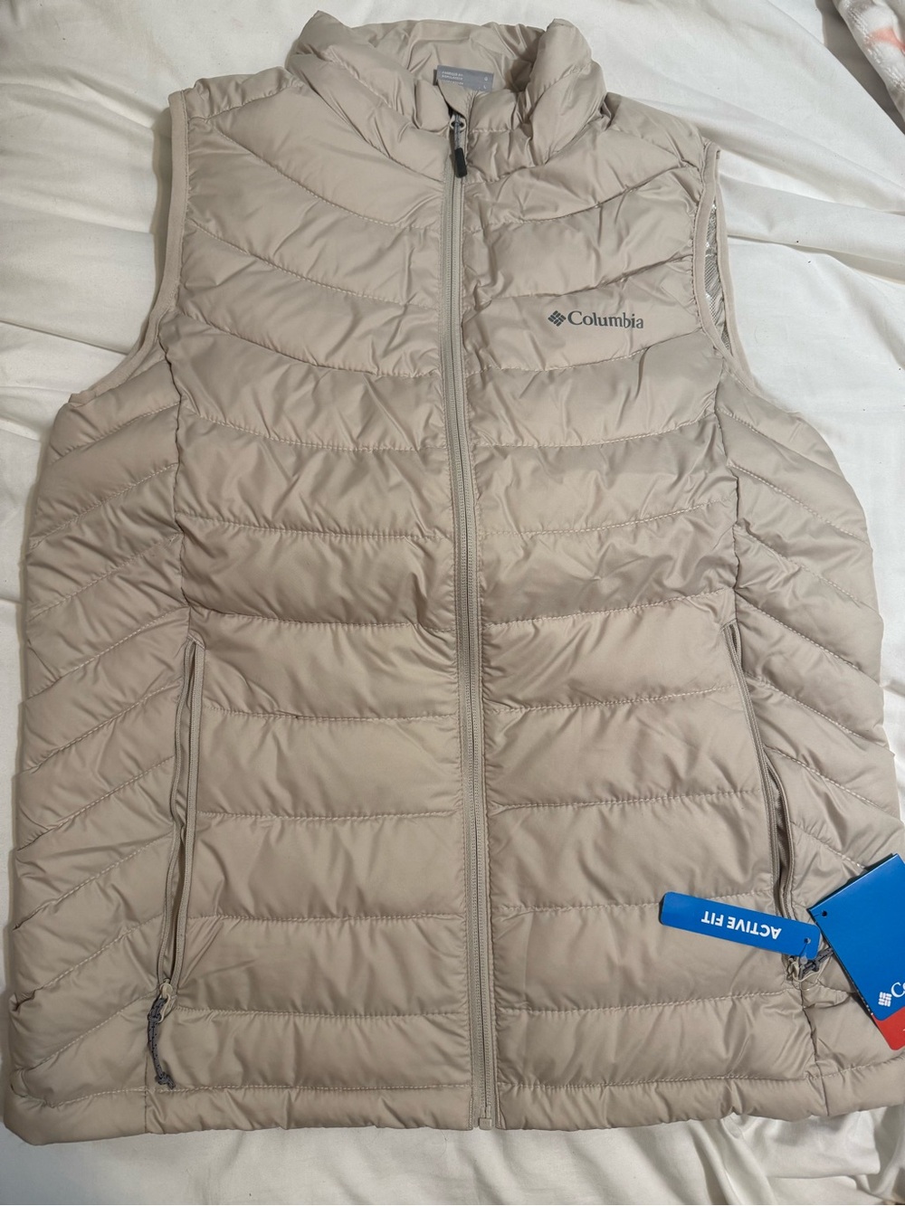 Columbia Women's Beige Quilted Lightweight Vest